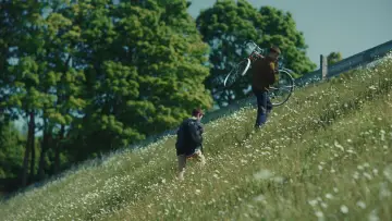 Backdrop to the movie "It