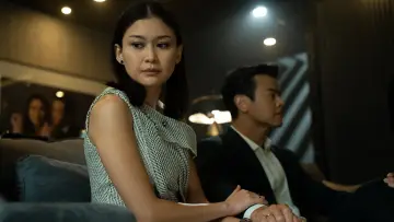 Backdrop to the movie "A Normal Woman" #674660