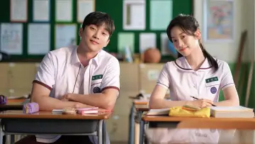Backdrop to the movie "You Are the Apple of My Eye" #615641