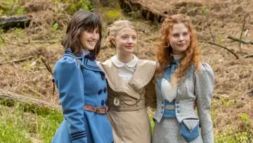 Backdrop to the movie "The Three Princesses" #1809482