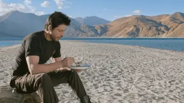 Backdrop to the movie "Jab Tak Hai Jaan" #1014244
