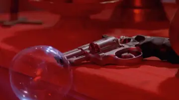 Backdrop to the movie "Look Out, Officer!" #1073434