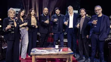 Backdrop to the movie "Gomorra - La Serie: 10 anni dopo" #489156