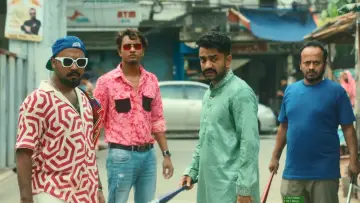 Female 4 Poster
