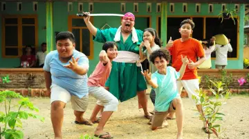 Backdrop to the movie "Iyus Jenius" #1635723