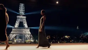 Backdrop to the movie "Paris, Capitale de la Mode ! 50 ans de Fashion Week !" #1142750