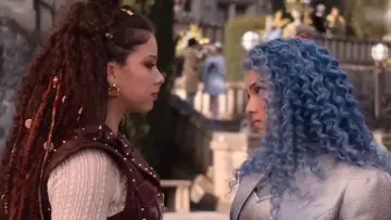 Backdrop to the movie "Descendants: Wicked Wonderland" #1841255