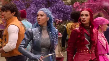 Backdrop to the movie "Descendants: Wicked Wonderland" #1841257