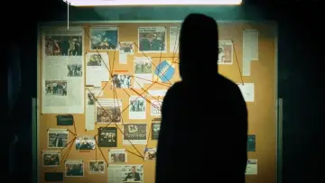 Backdrop to the movie "Untold: Sign Stealer" #852204