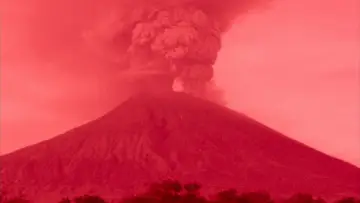 Backdrop to the movie "Erupcja" #1176832