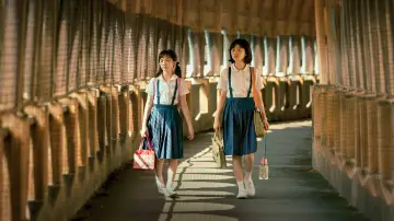 Backdrop to the movie "Girl" #1638872