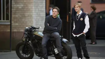 Backdrop to the movie "Mom Is 17 Again" #736449