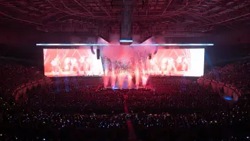 Backdrop to the movie "BAEKHYUN: Lonsdaleite [dot] IN CINEMAS" #942075
