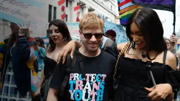 Backdrop to the movie "Love & Rage: Munroe Bergdorf" #1795510