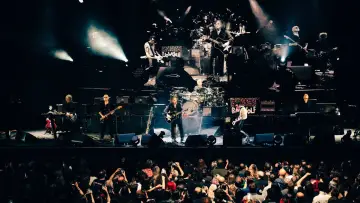 Backdrop to the movie "The Cure: The Show Of A Lost World (Troxy Live 2024)" #932188