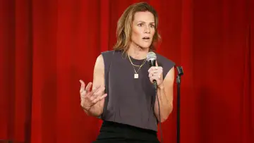 Backdrop to the movie "Cameron Esposito: Four Pills" #1641013