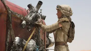 Backdrop to the movie "Star Wars: The Force Awakens" #577833