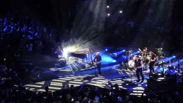 Backdrop to the movie "Bryan Adams: Live At The Royal Albert Hall" #856686
