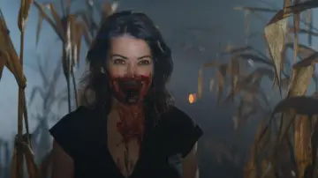 Backdrop to the movie "Devour" #937559