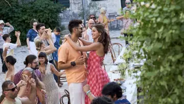 Backdrop to the movie "Tu Meri Main Tera Main Tera Tu Meri" #555169