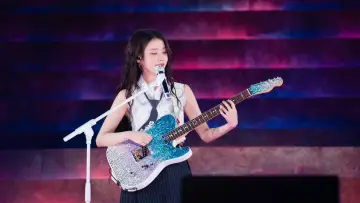 Backdrop to the movie "IU CONCERT [THE WINNING] IN CINEMAS" #704089