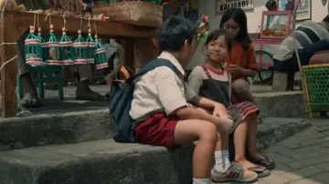 Backdrop to the movie "Children of Heaven" #817869