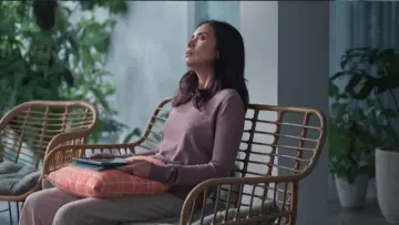 Backdrop to the movie "Lyora: Penantian Buah Hati" #1846270