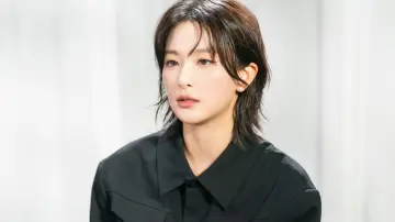 Backdrop to the movie "Red Velvet [Happiness Diary : My Dear, ReVe1uv] in Cinemas" #1712326