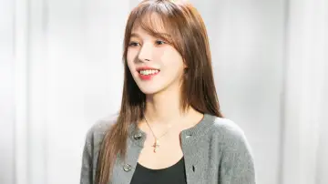Backdrop to the movie "Red Velvet [Happiness Diary : My Dear, ReVe1uv] in Cinemas" #1712327