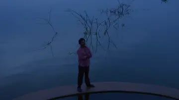 Backdrop to the movie "Bottle Radha" #1583319