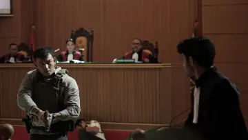 Backdrop to the movie "The Verdict" #535634