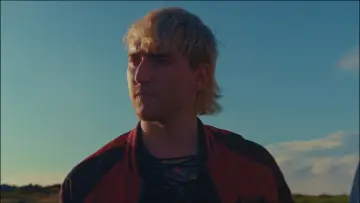 Backdrop to the movie "Don