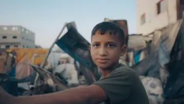 Backdrop to the movie "Gaza: How to Survive a Warzone" #1812220