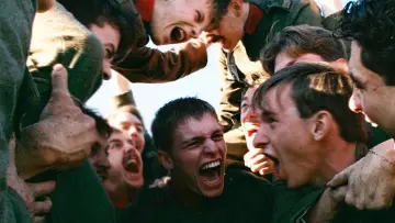 Backdrop to the movie "Les Braves (Coward)" #802073