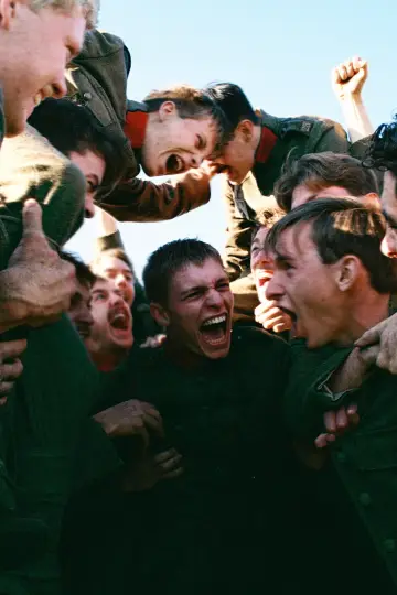 Poster to the movie "Les Braves (Coward)" #802076