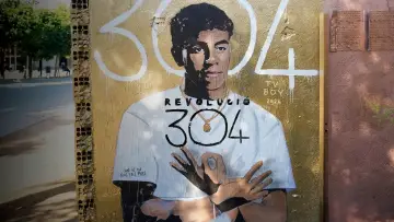 Revolució 304 Poster
