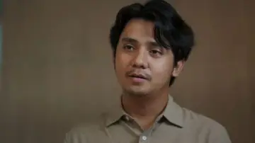 Backdrop to the movie "Musuh Dalam Selimut" #540367