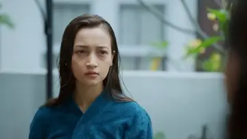 Backdrop to the movie "Musuh Dalam Selimut" #540371