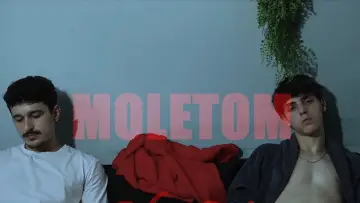 Backdrop to the movie "MOLETOM" #1166681