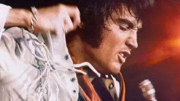 Backdrop to the movie "EPiC: Elvis Presley in Concert" #762552