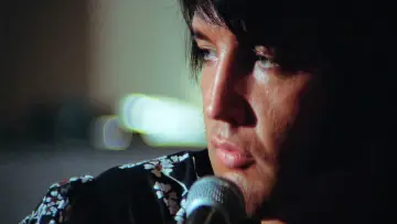 Backdrop to the movie "EPiC: Elvis Presley in Concert" #910102