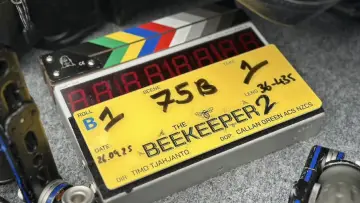 Backdrop to the movie "The Beekeeper 2" #676635