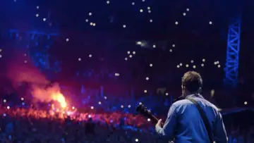 Backdrop to the movie "Oasis: Don