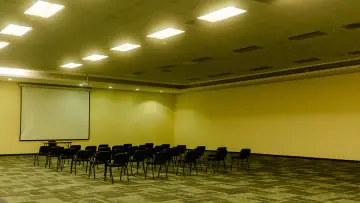 Backdrop to the movie "LIMINAL" #974757