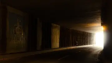 Backdrop to the movie "LIMINAL" #974758