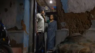 Backdrop to the movie "Mandaadi" #1633774