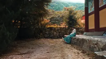Backdrop to the movie "First Summer" #1583429