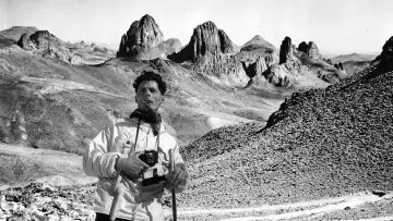 Backdrop to the movie "The Call of the Hoggar, In the Heart of Atlantis" #1631958