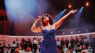 Backdrop to the movie "Raye - My 21st Century Blues Symphony (Live at The Royal Albert Hall)" #733962