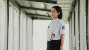 Backdrop to the movie "Sunshine Women